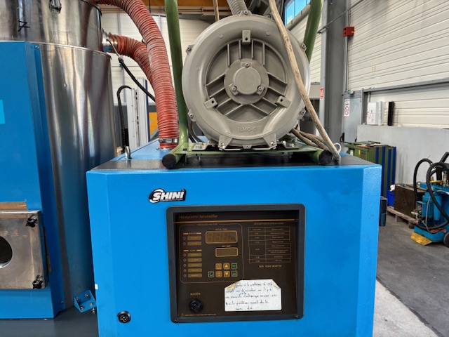 Dessiccateur SHINI SSD 230 U - 150 H An 2010 (3)