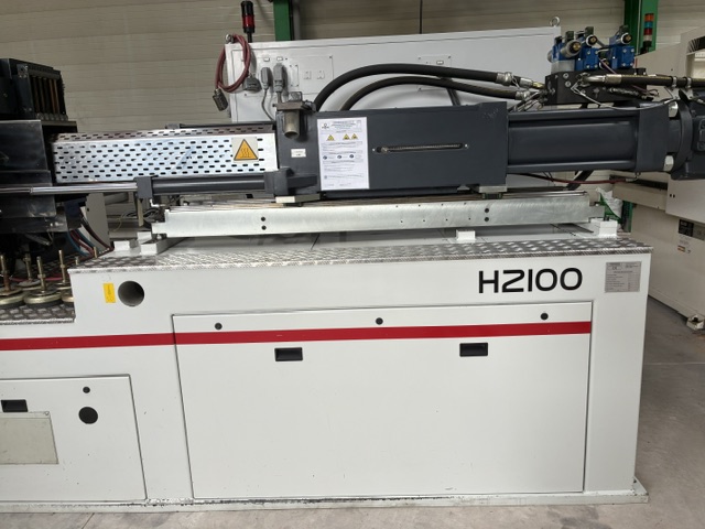 Presse à injecter NEGRI BOSSI 300T CANBIO H 2100 An 2014 (6)